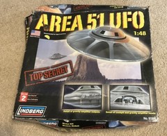2013 Lindberg AREA 51 UFO Top Secret 1:48 model kit 91006