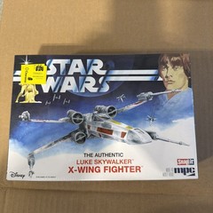MPC Star Wars- X-Wing Fighter (Snap) – Science Fiction Plastic Model Kit – 1/63