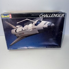 Space Shuttle Challenger Revell 1/144 1982