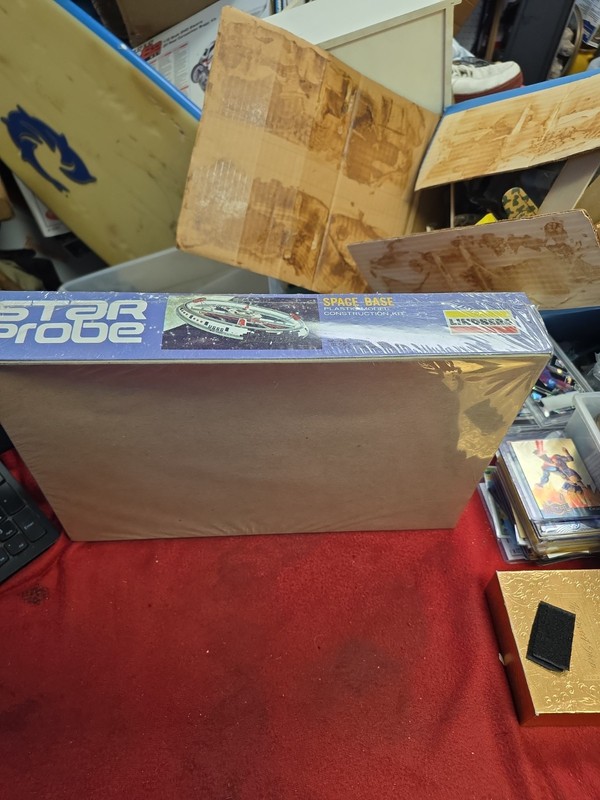 LINDBERG STAR PROBE SPACE BASE #1148 YEAR 1976 SEALED gallery