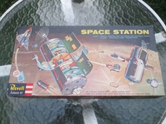 RARE– REVELL 1959 SPACE STATION Incomplete. -1 OF THE MOST WATCHED ITEMS