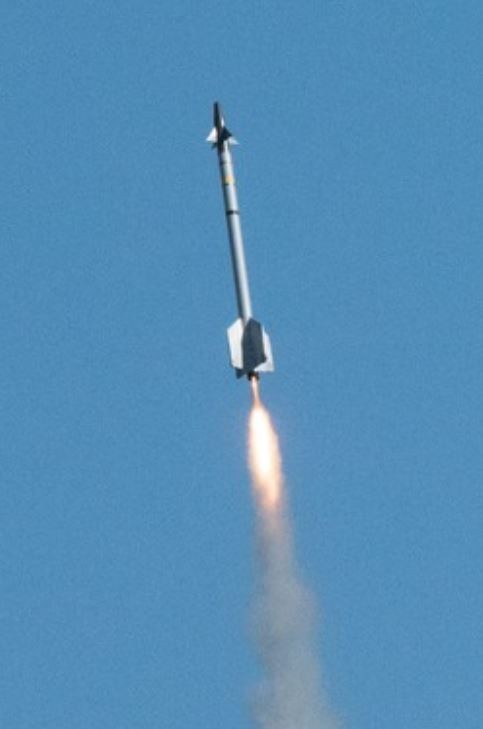 AIM-9L Sidewinder Missile kit for LOC 38mm Flying Model Rocket gallery