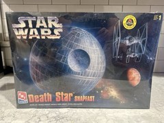 AMT Ertl Star Wars Death Star Snapfast Model Kit Plastic 8193 New Sealed