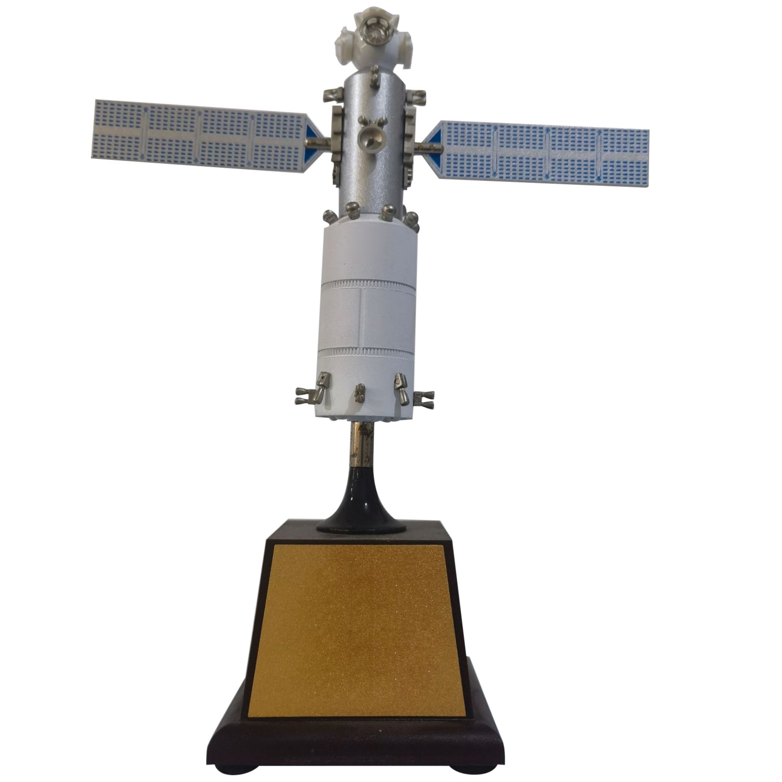 Quality 17.5cm 1/150 China Tianhe Core Module Space Station Spacecraft Model gallery