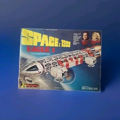 VINTAGE 1975 MPC FUNDIMENSIONS SPACE:1999 EAGLE 1 TRANSPORTER Model kit open box