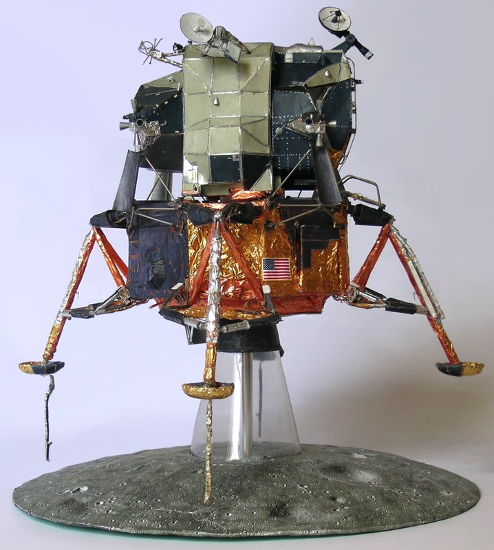 Lunar Module LM-5 1:32 Model FOR Revell Command Service CSM Spacecraft Apollo 11 gallery