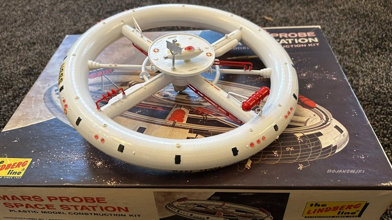 1975 LINDBERG MARS PROBE SPACE STATION Plastic MODEL KIT No 1148 150 gallery