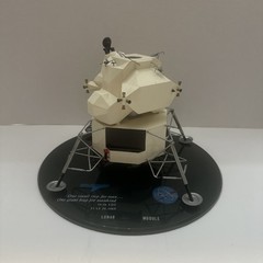 Grumman NASA Lunar Module LEM Model Missing One Dish