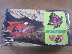 Polar Lights Land of the Giants Spaceship Plastic Assembly Kit Model #7513 NEW