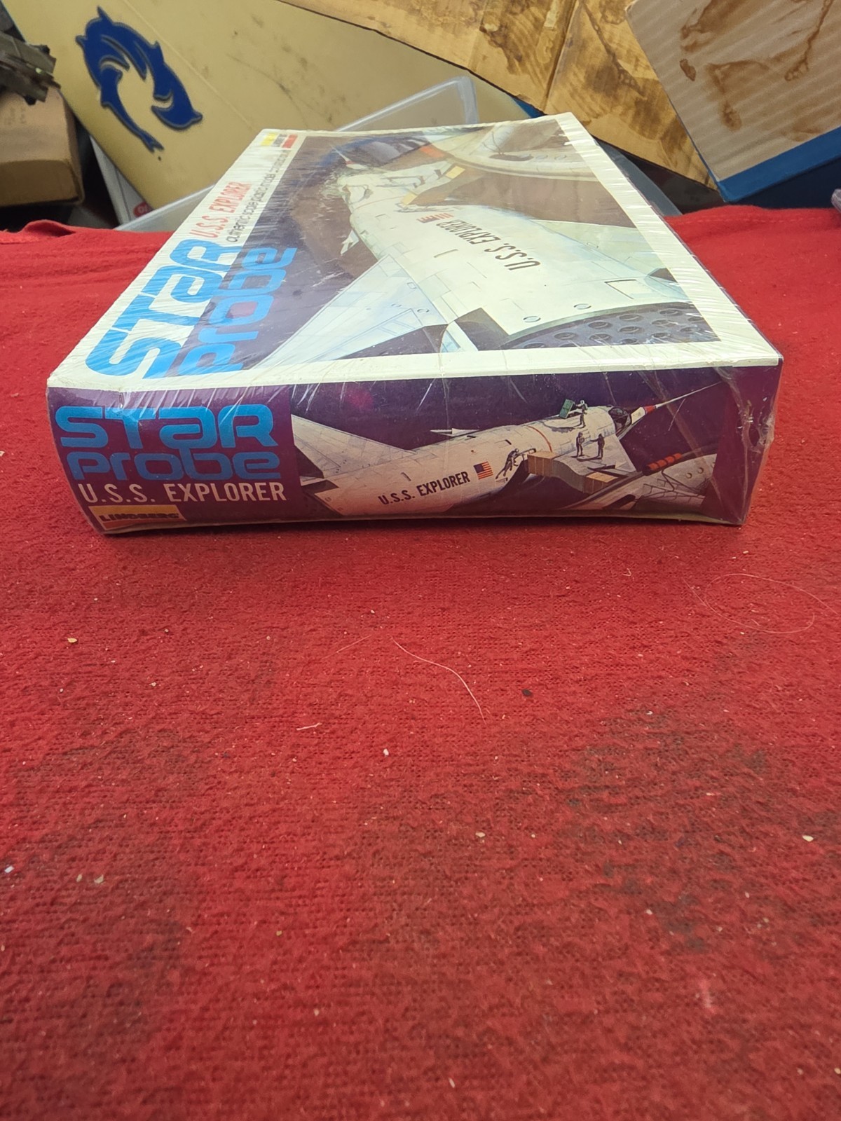 Lindberg STAR PROBE 'USS EXPLORER' Spaceship, Plastic Kit, Vintage1976, UNOPENED gallery