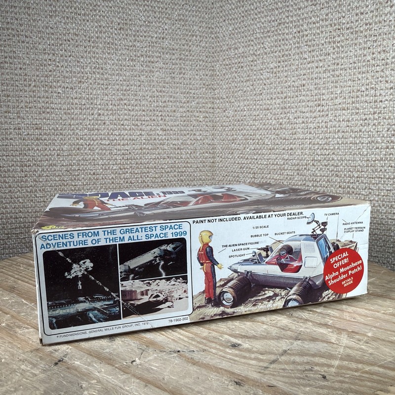 MPC Space 1999 "The Alien" Moon Rover Model Kit 1/25 gallery