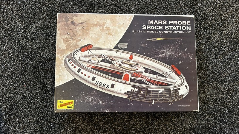1975 LINDBERG MARS PROBE SPACE STATION Plastic MODEL KIT No 1148 150 gallery