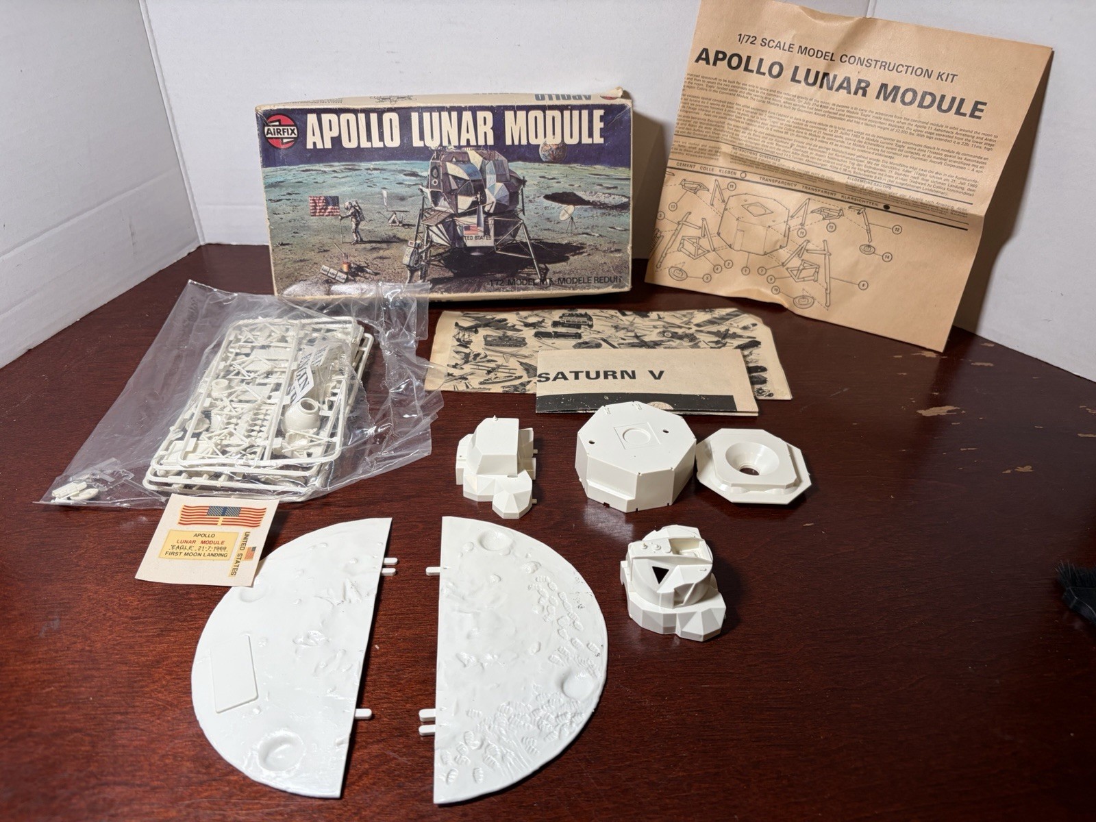 Airfix 1975 Apollo Lunar Module Spacecraft 1:72 Model Kit 03013-5 *Read Desc. gallery