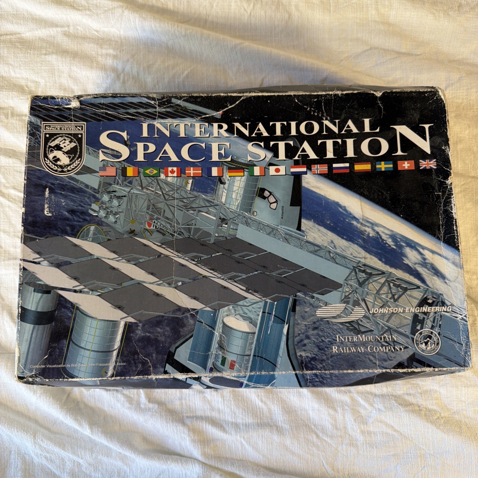 InterMountain Railway International Space Station Model Kit 1/144 Read gallery