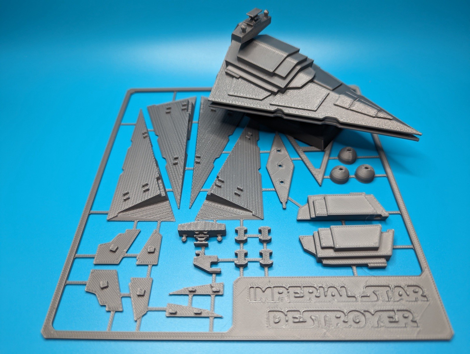 Imperial Destroyer Unassembled Kit Gray Plastic Model gallery