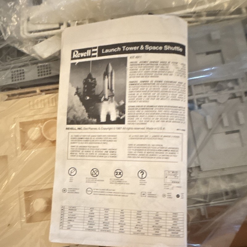 Revell NASA Launch Tower & Space Shuttle 1:144 Unassembled Plastic Kit gallery