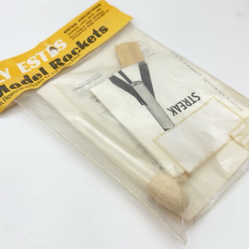 RARE Unopened Estes Astron STREAK Flying Model Rocket Kit 1204 Skill Level 1 gallery