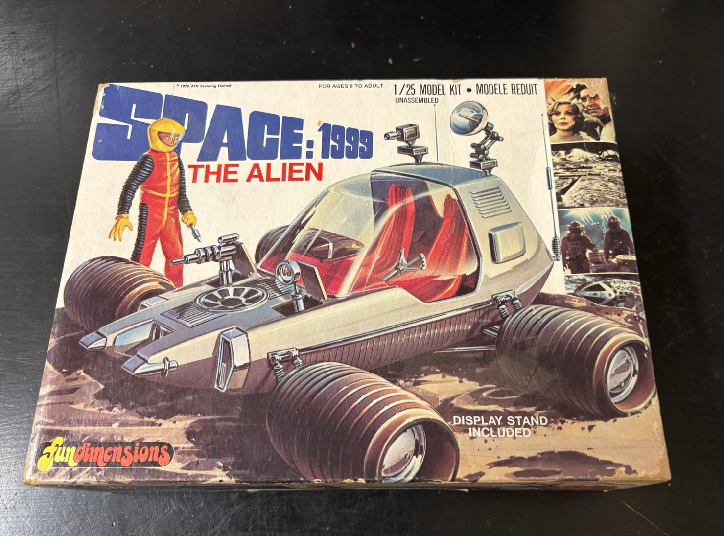 MPC 1976 Alien Space: 1999 The Alien Fun dimensions kit, open box but unused gallery