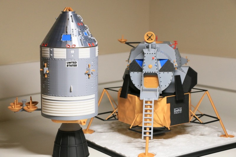 Detailed 1/32 Scale Apollo Command Service Module CSM Spacecraft Removable CM gallery