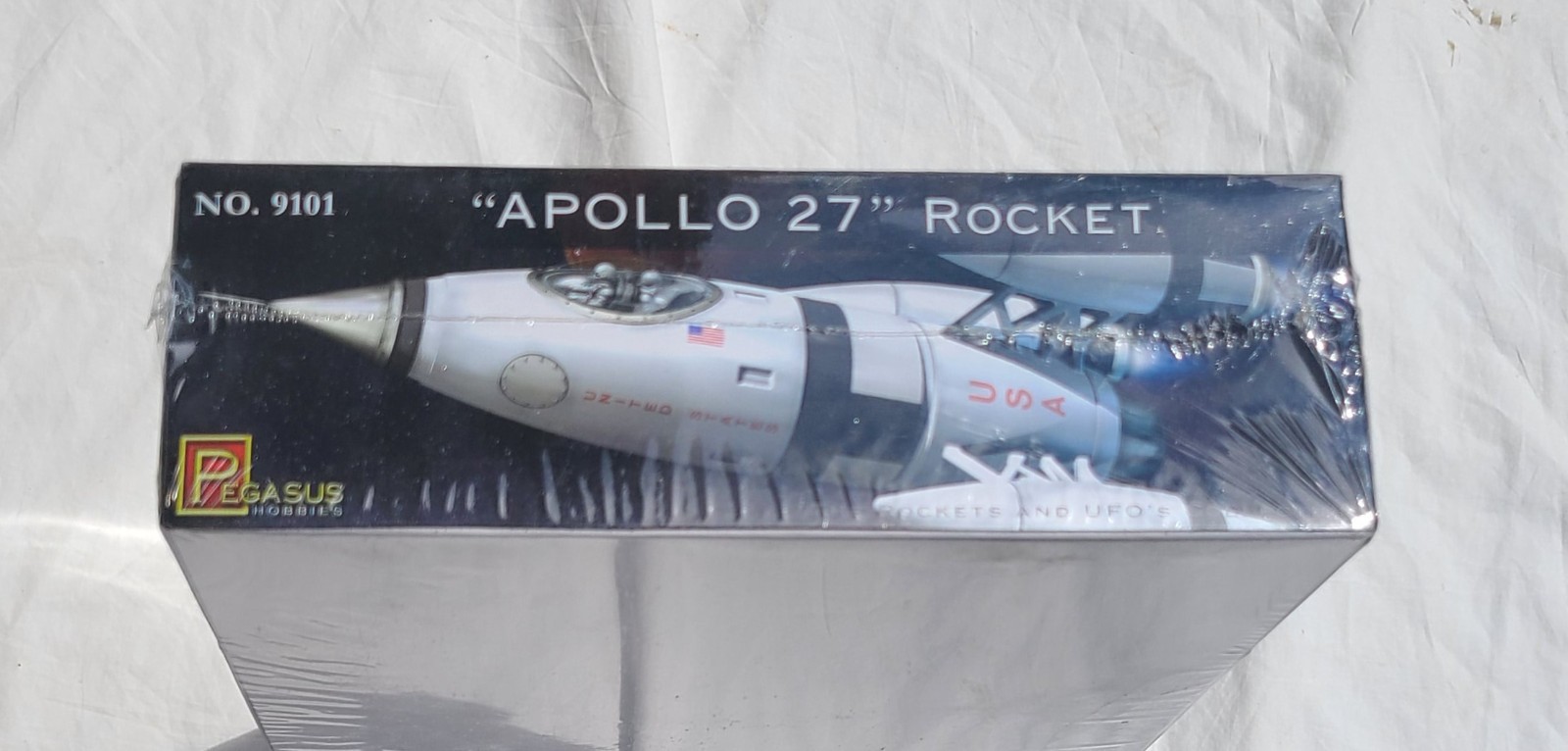 Pegasus Hobbies Apollo 27 Rocket Model Kit No. 9101 1/72 Scale New Sealed gallery