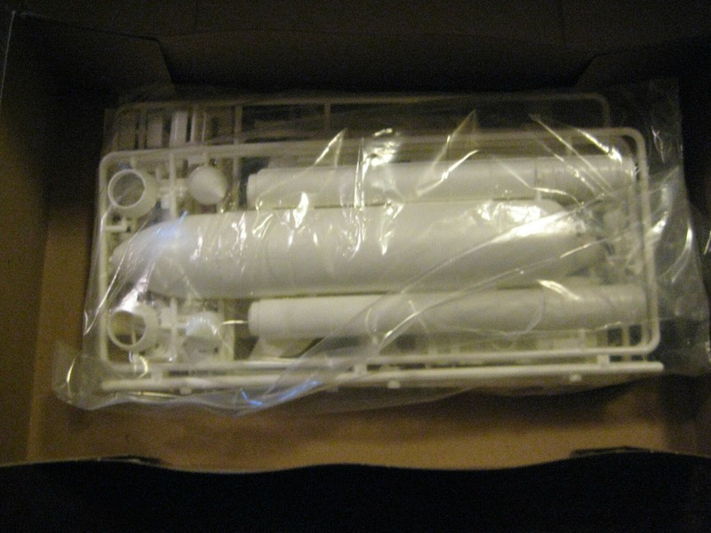 Opened Lindberg Snap-Fit Space Shuttle Discovery Inner Model Kit Sealed. gallery