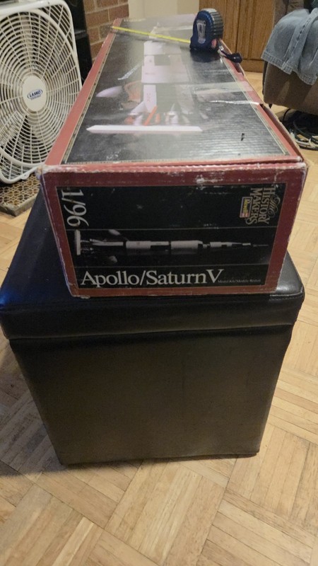 HUGE Revell History Makers Saturn V 1/96 Rocket Model Kit 36" Lim Ed 1982 NIOB gallery