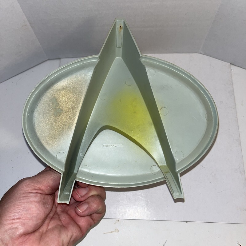 STAR TREK Model Display Base Federation  1988 gallery
