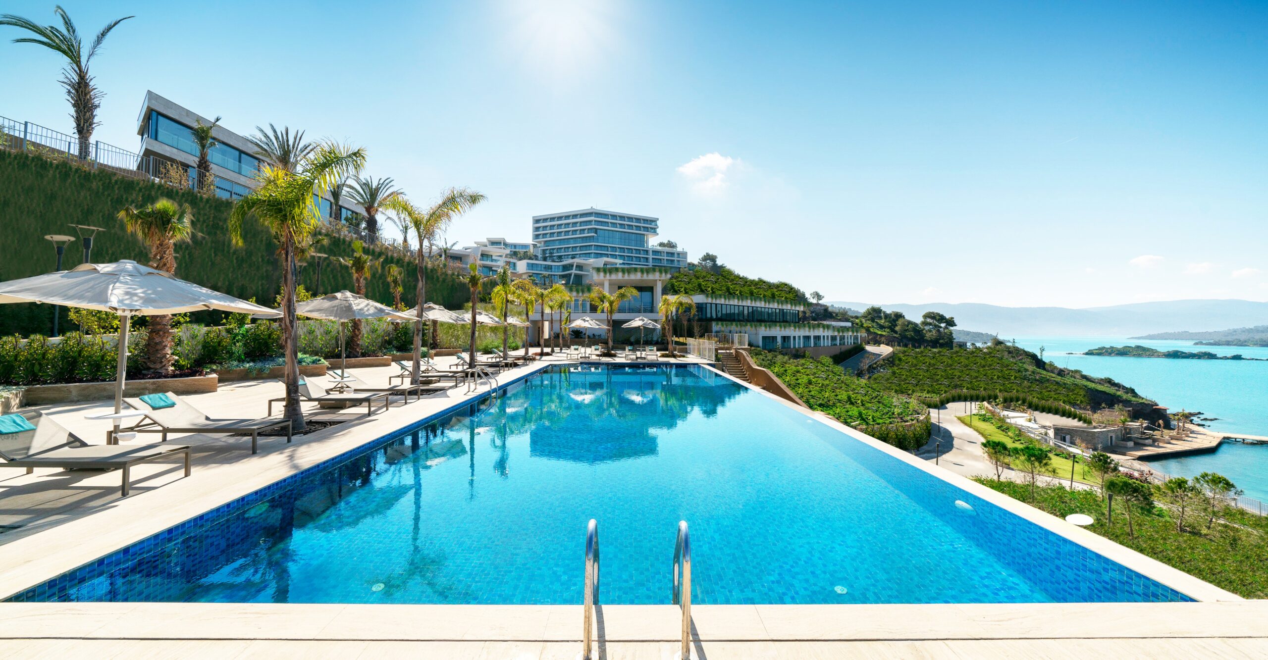 swimming pool maintenance services in Dubai